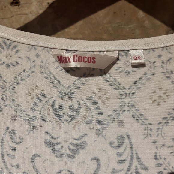 Max & Coco Women's Sleeveless Patterned Top - Picture 2 of 4